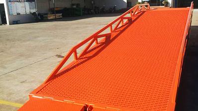 什么原因會導致液壓登車橋出現故障